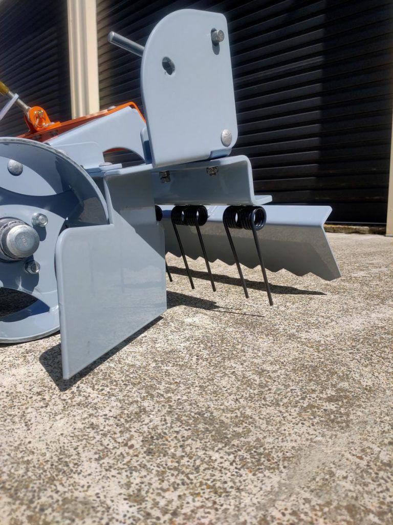 Kiwi Arena Rake