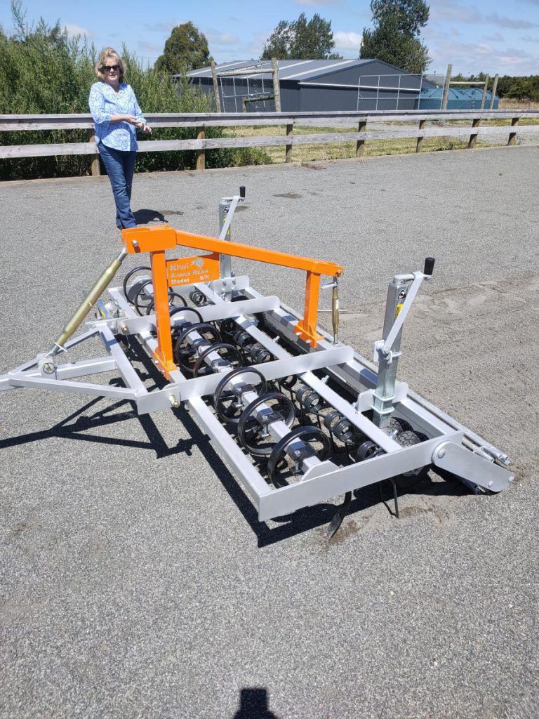 Kiwi Arena Rake