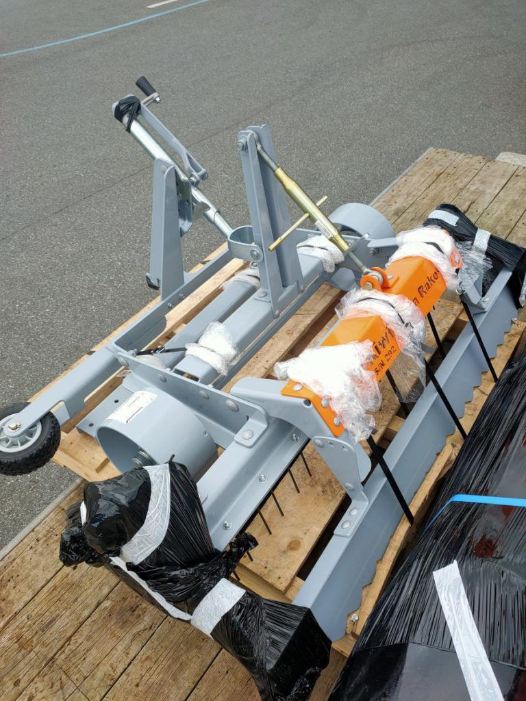 Kiwi Arena Rake